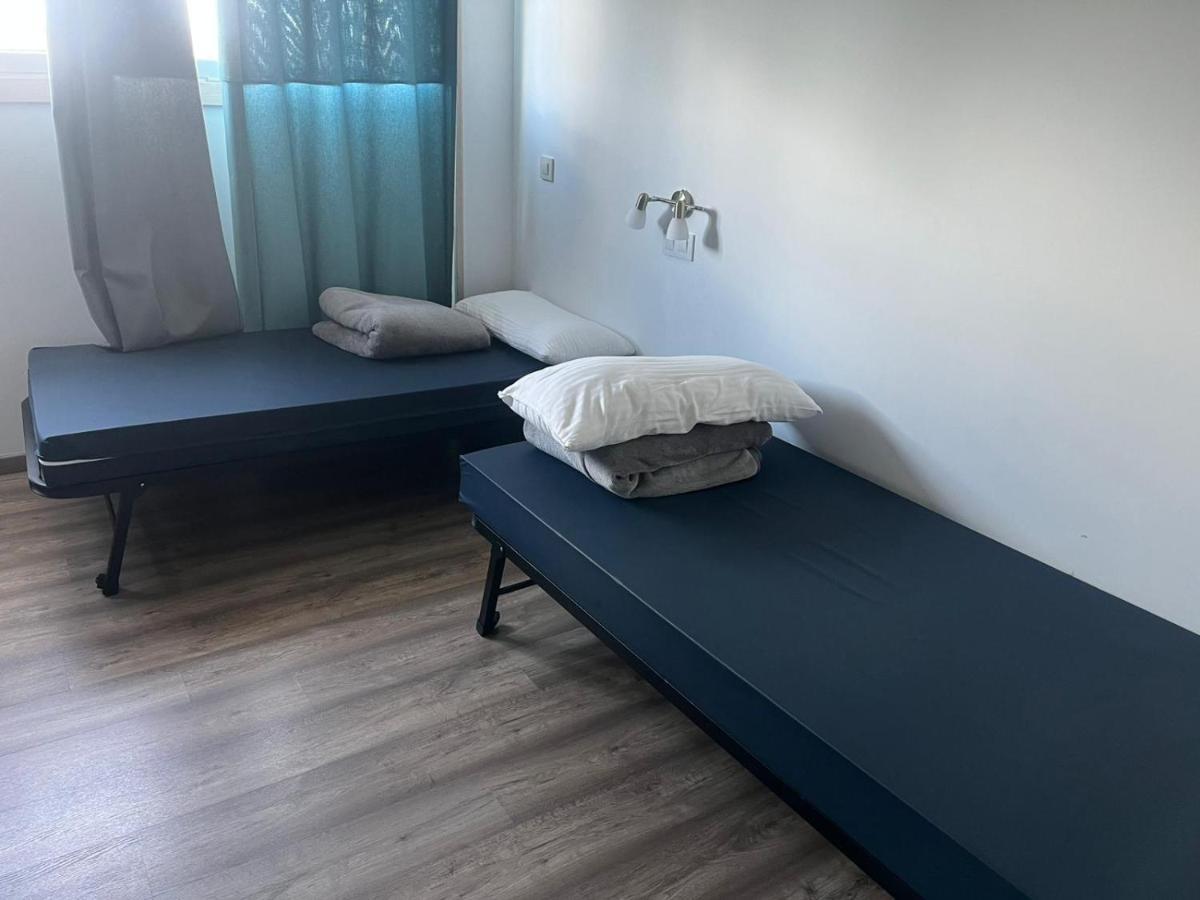 Albergue Alfonso II Мелиде Екстериор снимка